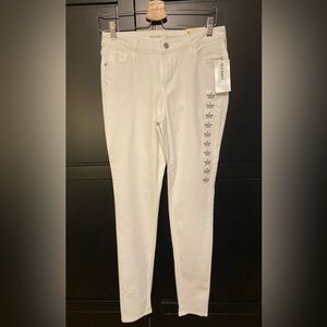 Super Skinny Mid Rise Jeans